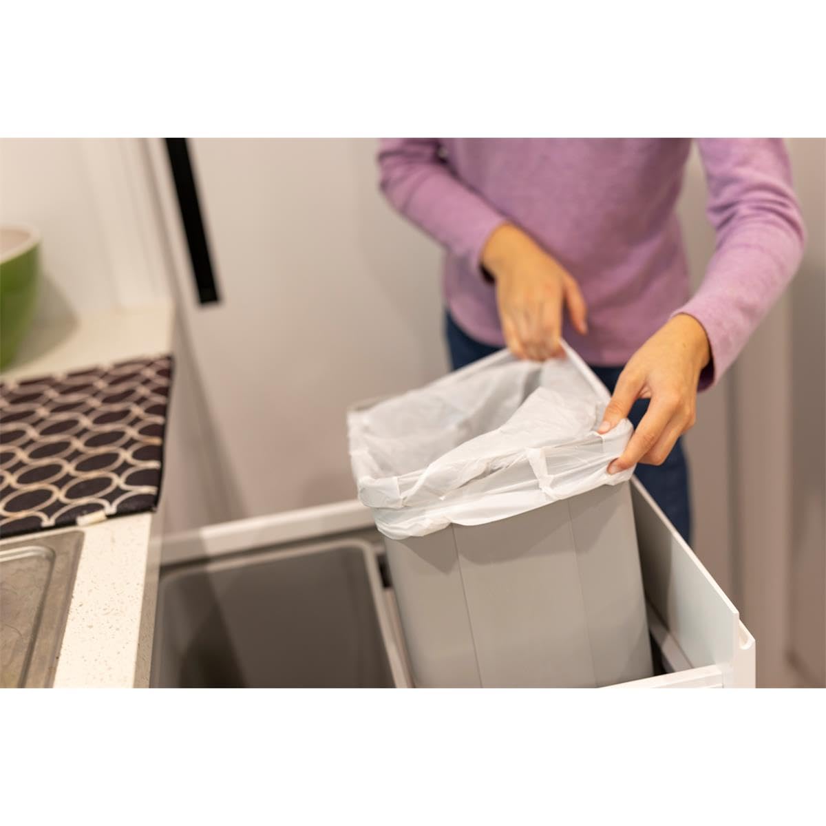300 Stück Müllbeutel mit Tragegriff | 25 Liter | 30 Beutel pro Rolle | Reißfest & flüssigkeitsdicht | Produkt & Verpackung recyclebar