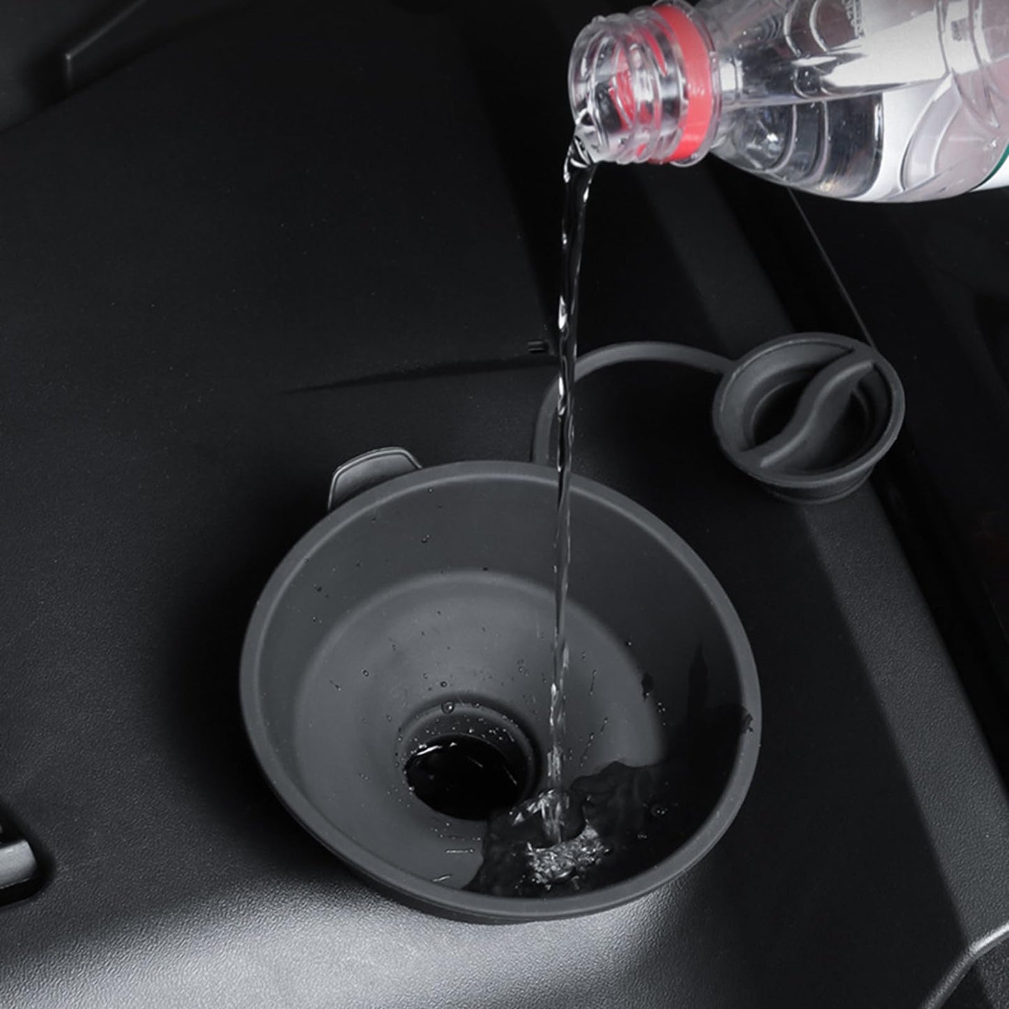 NOLOWY Automatischer Trichter für Flüssigkeiten, Flüssigkeitswechsel-Trichter, Nachfüllwerkzeug für Tesla-Modell 3/Y, gleichmäßiges Ausgießen aus ABS-Material in Wie Abgebildet